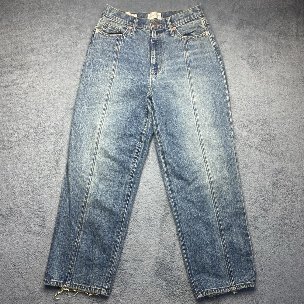 Universal Thread Jeans Women's Size 6/28 Vintage Straight Blue